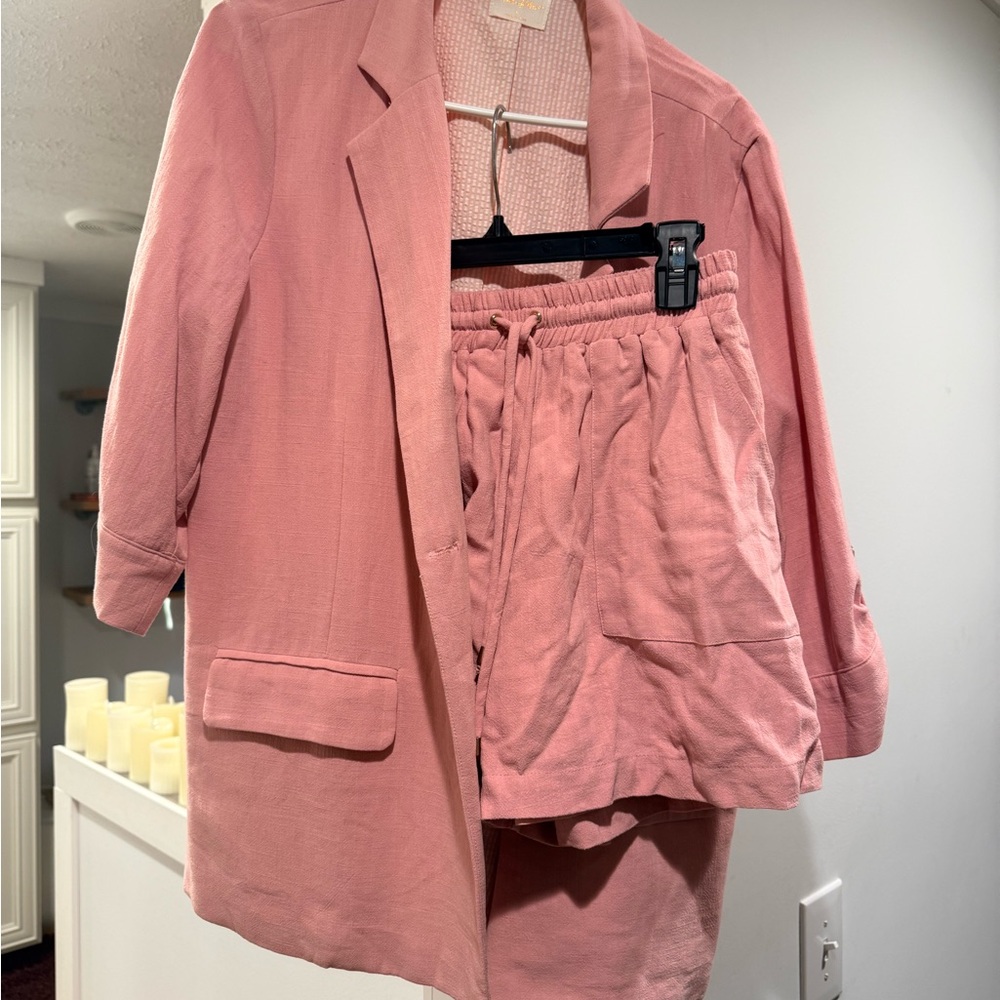 Elegant Pink Blazer and Shorts Set